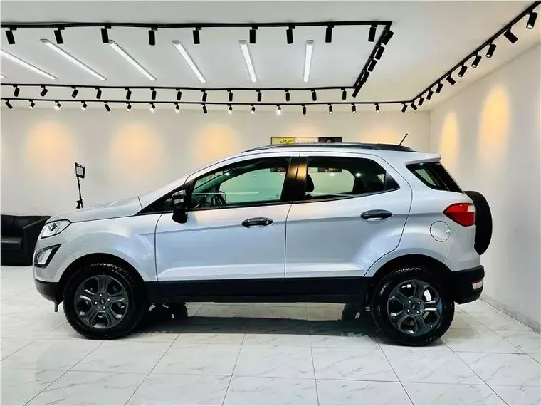 Ford Ecosport Prata 12