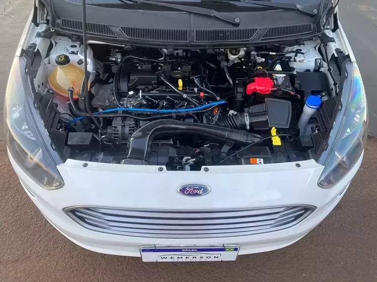 Ford KA Branco 10