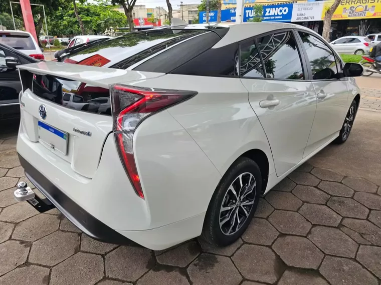 Toyota Prius Branco 13