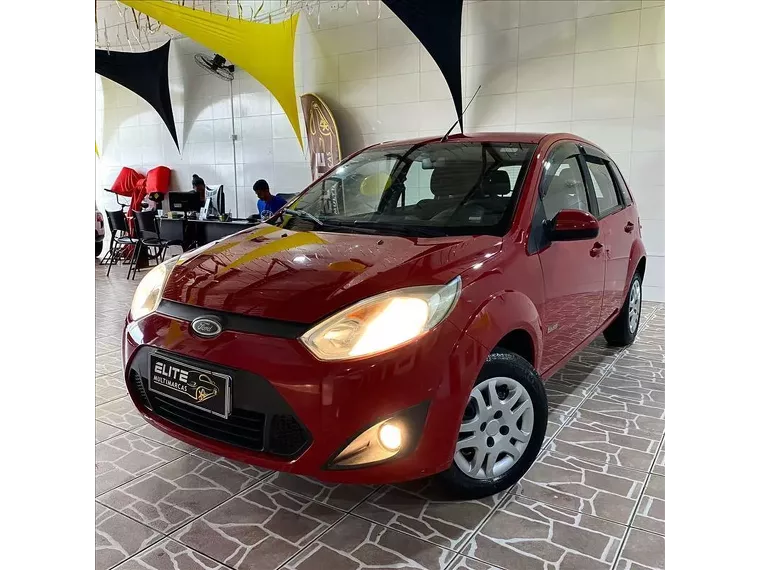 Ford Fiesta Vermelho 12