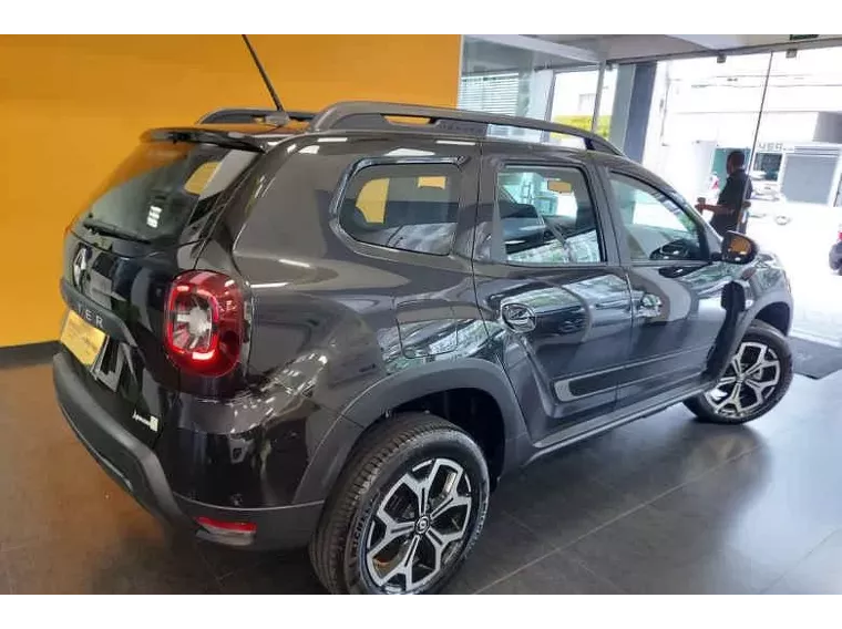 Renault Duster Preto 1