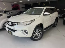 Toyota Hilux SW4