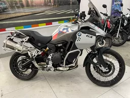 F 900