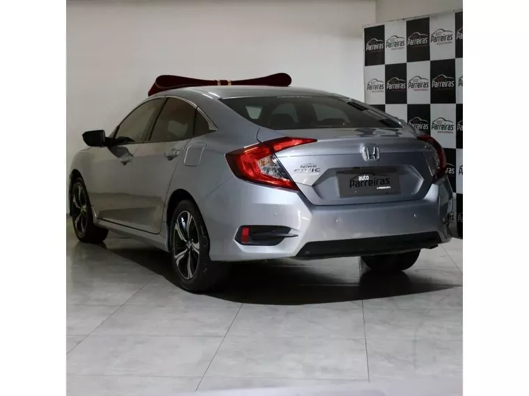 Honda Civic Prata 3