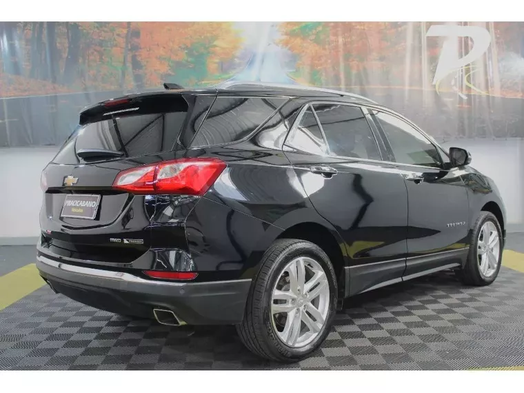 Chevrolet Equinox Preto 2