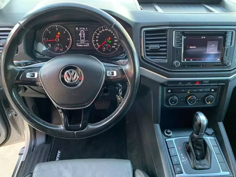 Volkswagen Amarok Prata 24