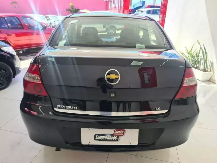 Chevrolet Prisma Preto 3