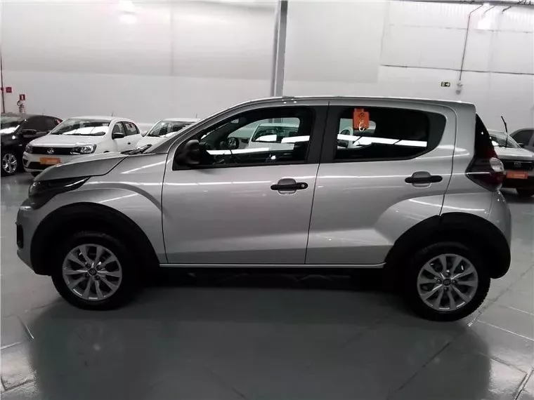 Fiat Mobi Prata 12