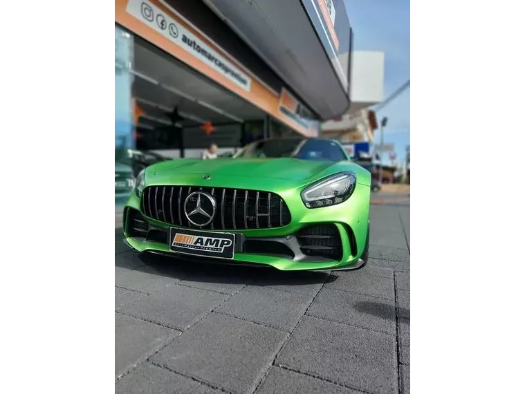 Mercedes-benz AMG GT 63 Verde 1