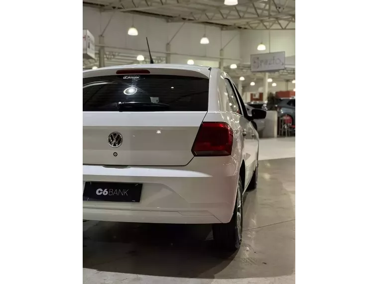 Volkswagen Gol Branco 3