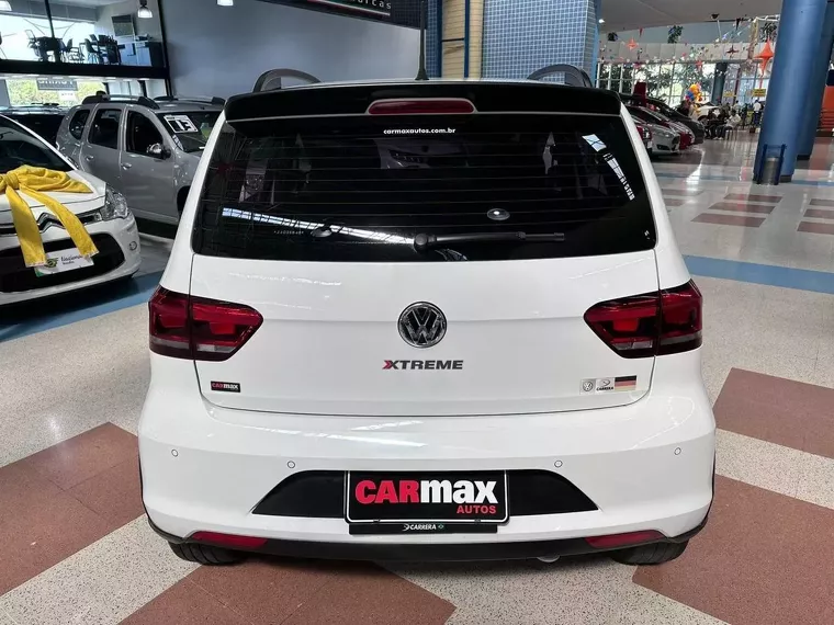 Volkswagen Fox Branco 14