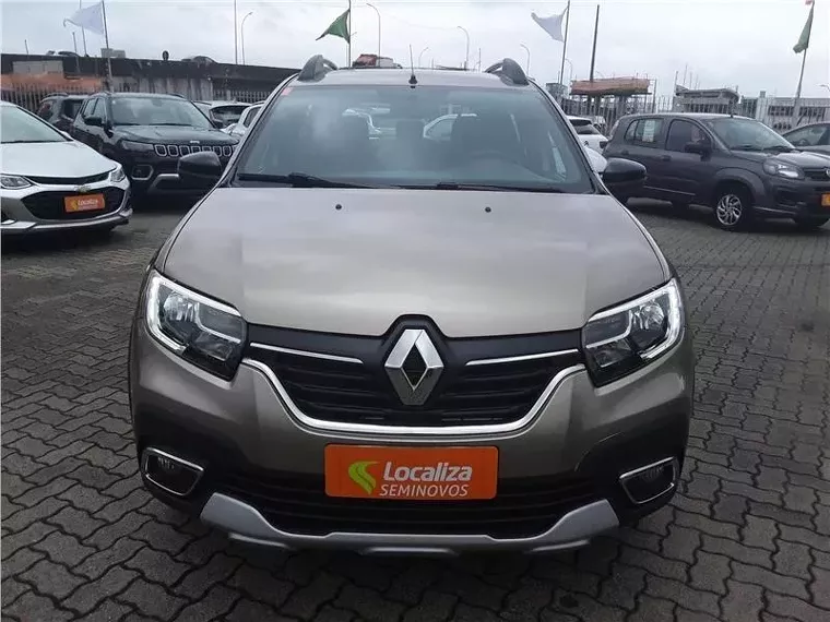 Renault Sandero Bege 1