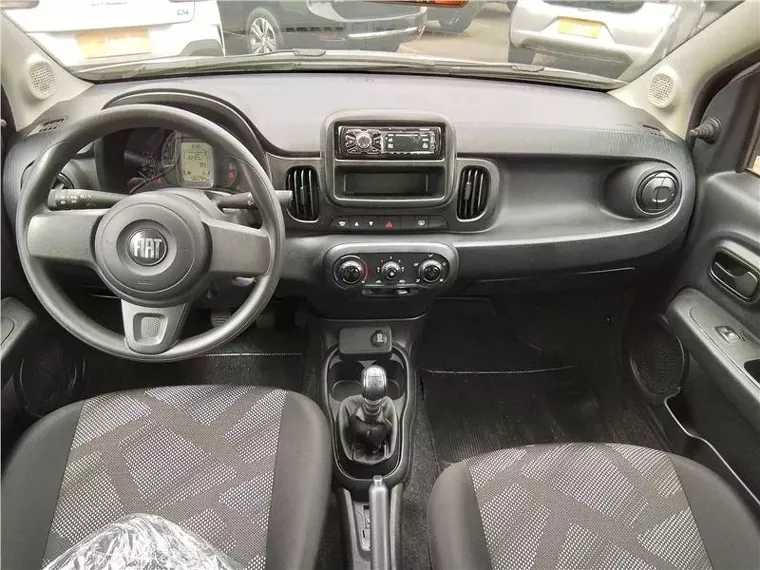 Fiat Mobi Prata 7