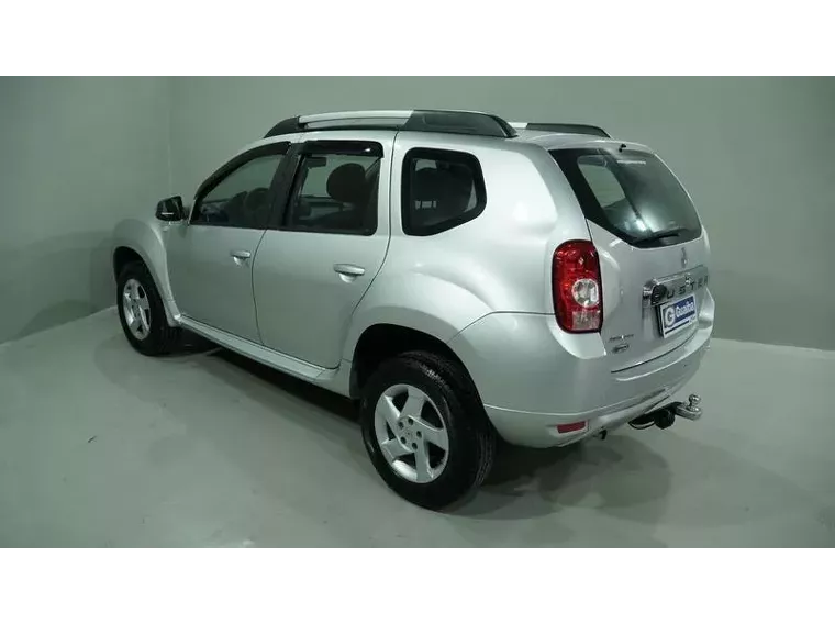 Renault Duster Prata 4