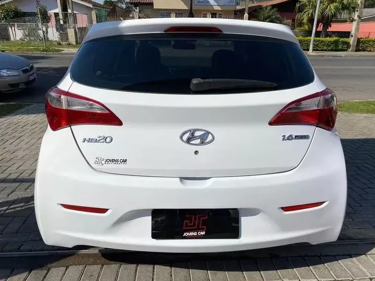 Hyundai HB20 Branco 9