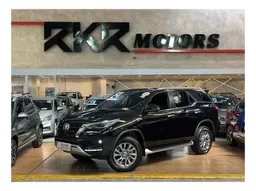 Toyota Hilux SW4