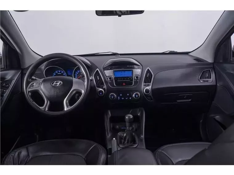 Hyundai IX35 Preto 8