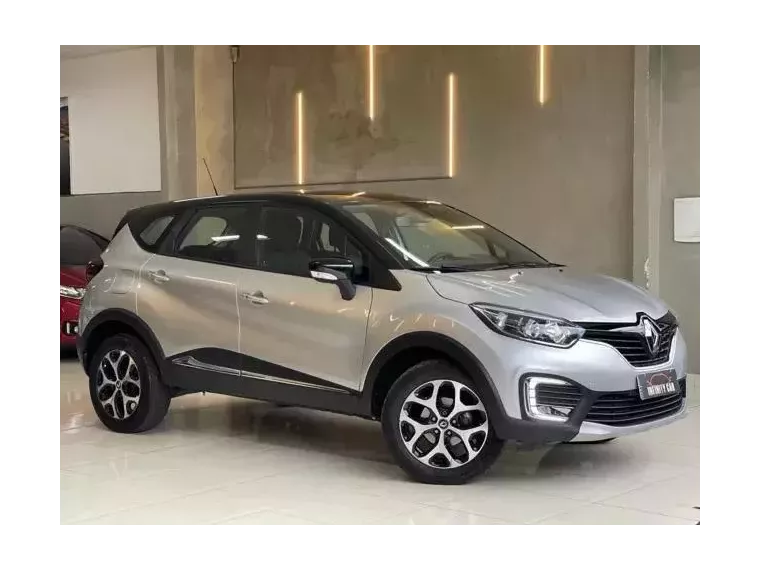 Renault Captur Prata 3