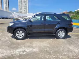 Toyota Hilux SW4