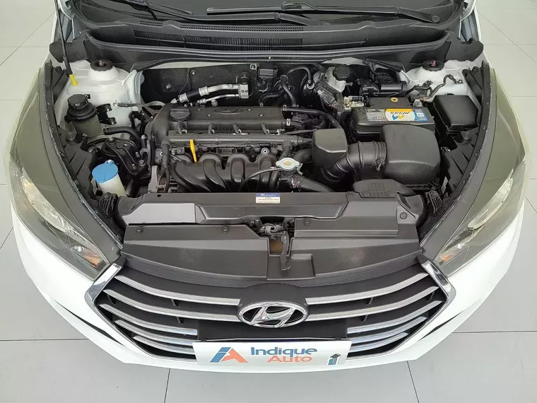 Hyundai HB20S Branco 6