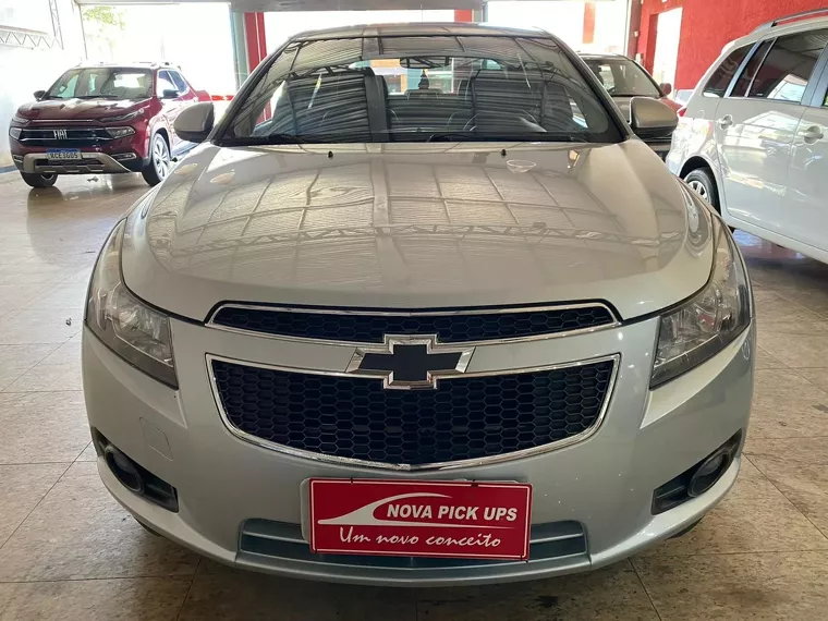 Chevrolet Cruze Prata 10