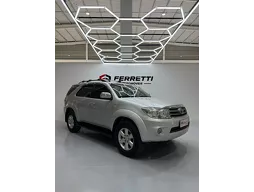 Toyota Hilux SW4