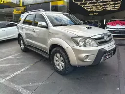 Toyota Hilux SW4