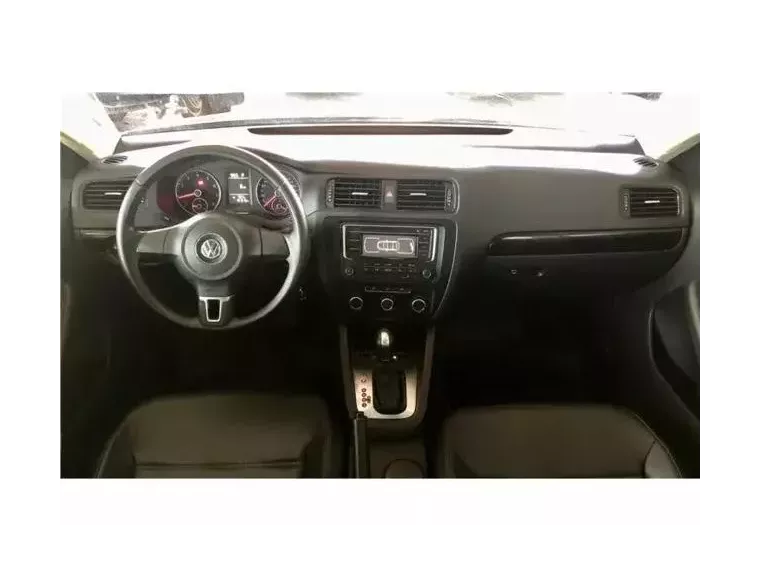 Volkswagen Jetta Cinza 6