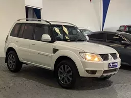 Mitsubishi Pajero TR4