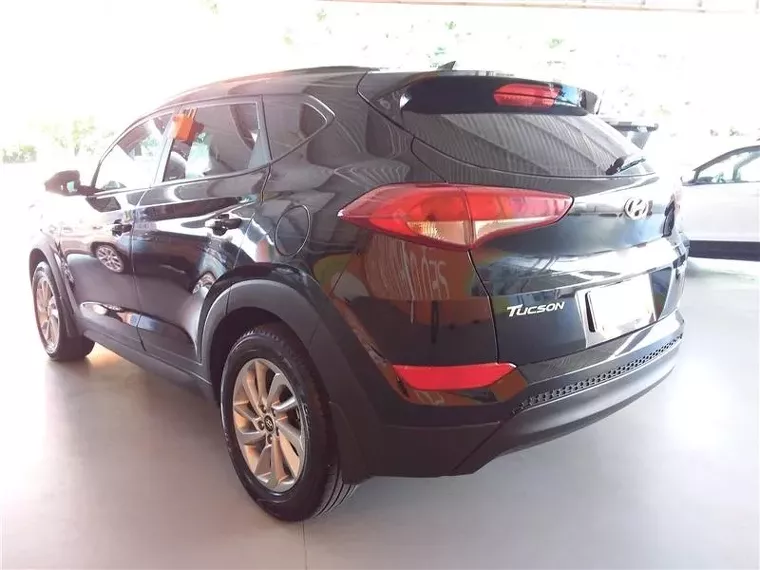 Hyundai Tucson Preto 12