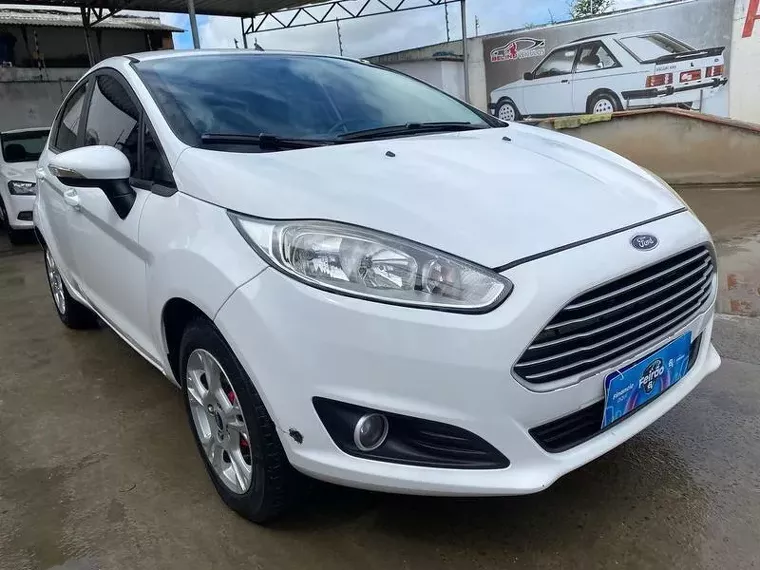 Ford Fiesta Branco 1