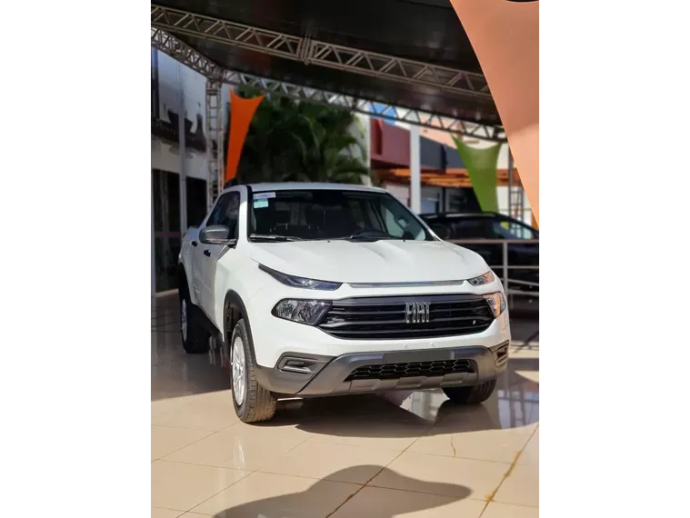 Fiat Toro Branco 2