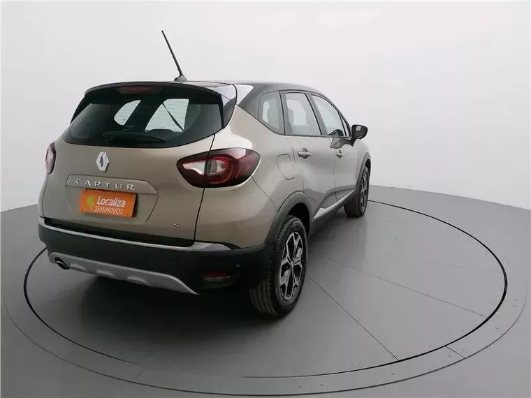 Renault Captur Bronze 4