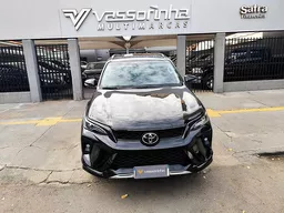 Toyota Hilux SW4