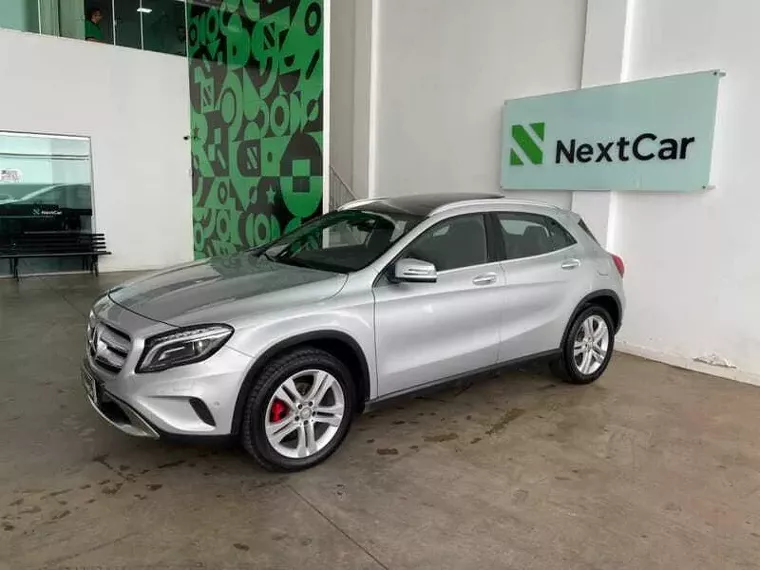 Mercedes-benz GLA 200 Prata 4