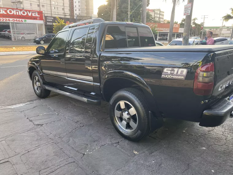 Chevrolet S10 Preto 12