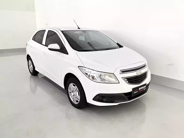 Chevrolet Onix Branco 13