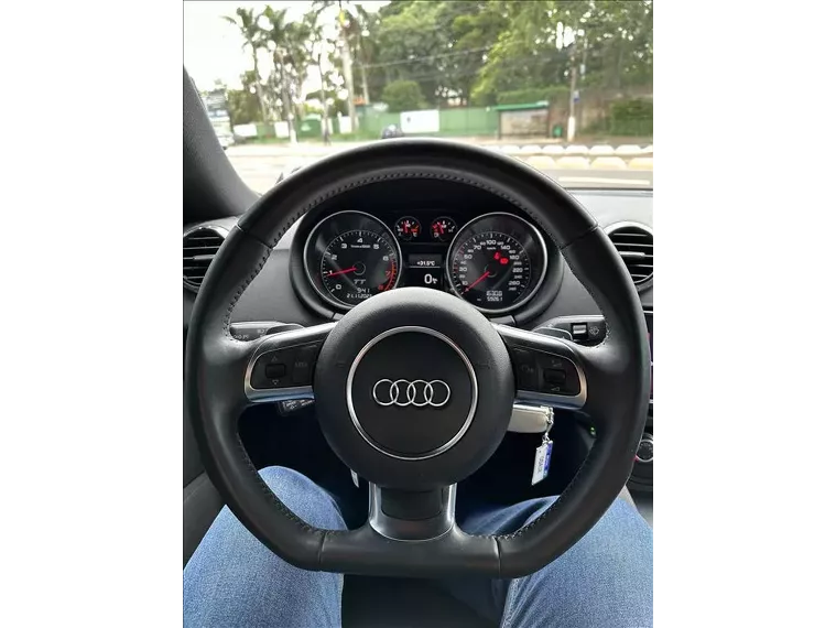 Audi TT Branco 6