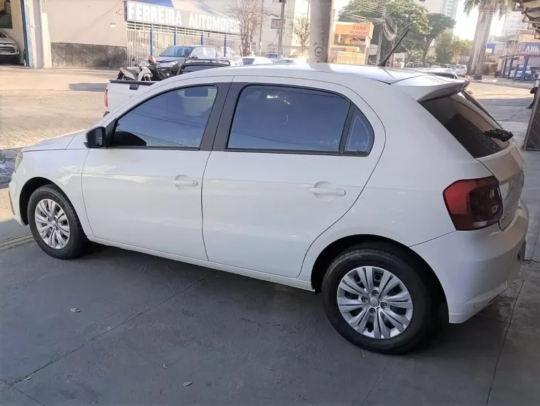 Volkswagen Gol Branco 8