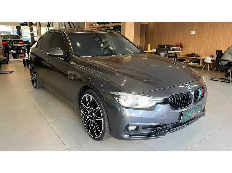 BMW 320i Cinza 1