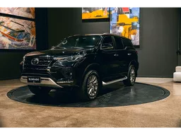 Toyota Hilux SW4