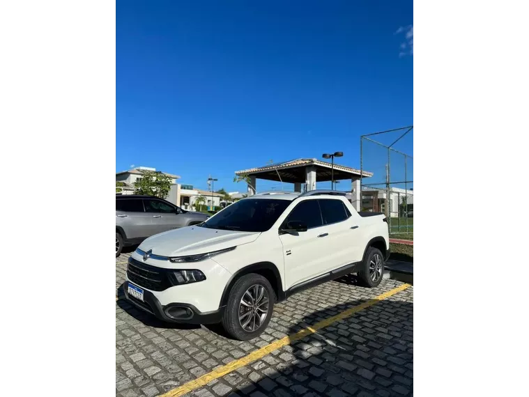 Fiat Toro Branco 2