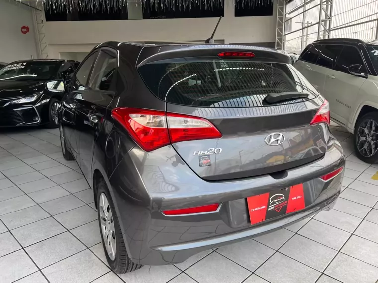 Hyundai HB20 Cinza 5