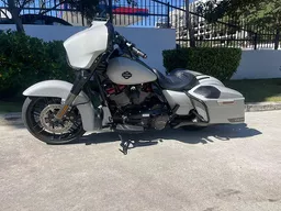 Street Glide