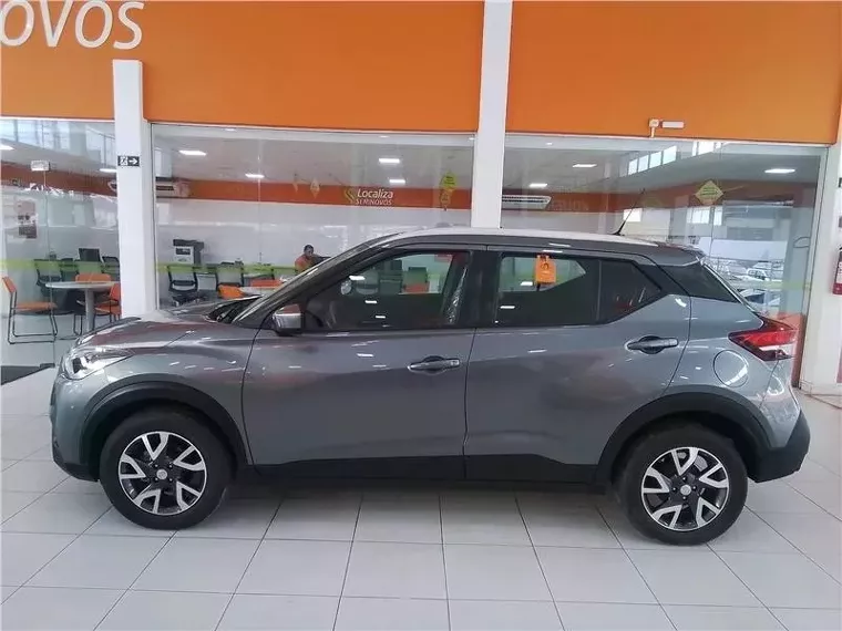 Nissan Kicks Cinza 7