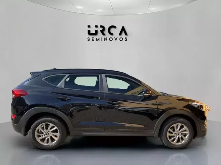 Hyundai Tucson Preto 18