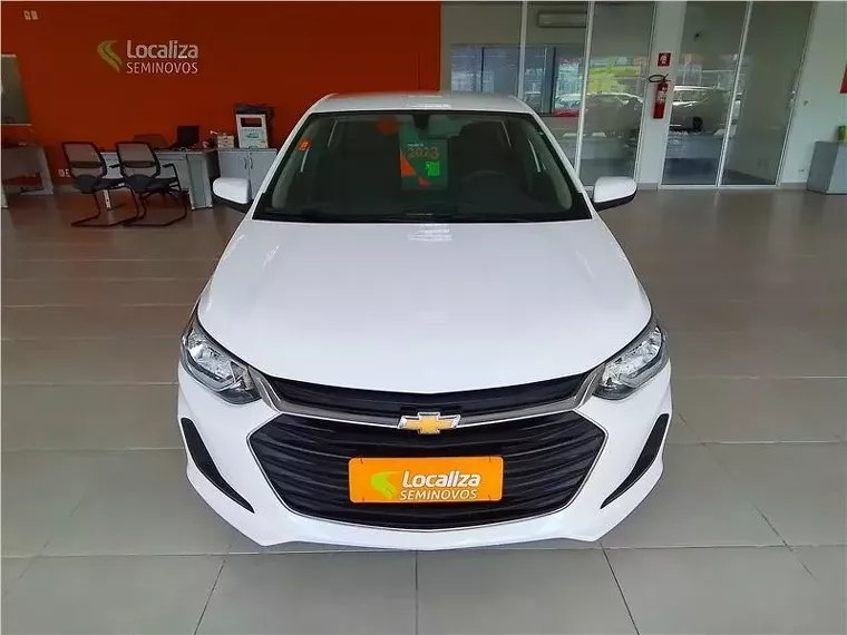 Chevrolet Onix Branco 4