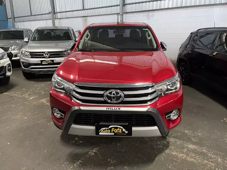 Toyota Hilux Vermelho 12