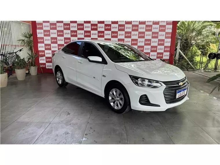 Chevrolet Onix Branco 5