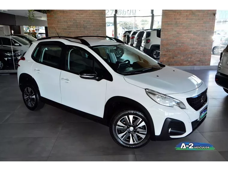 Peugeot 2008 Branco 5